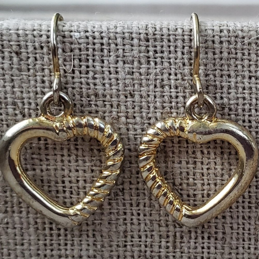 Claire's Gold Plated Brass Heart Earrings 1/2"